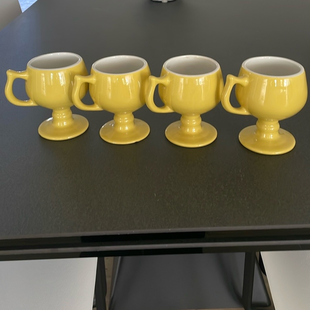 4 Caribe Puerto Rico footed mug mid century